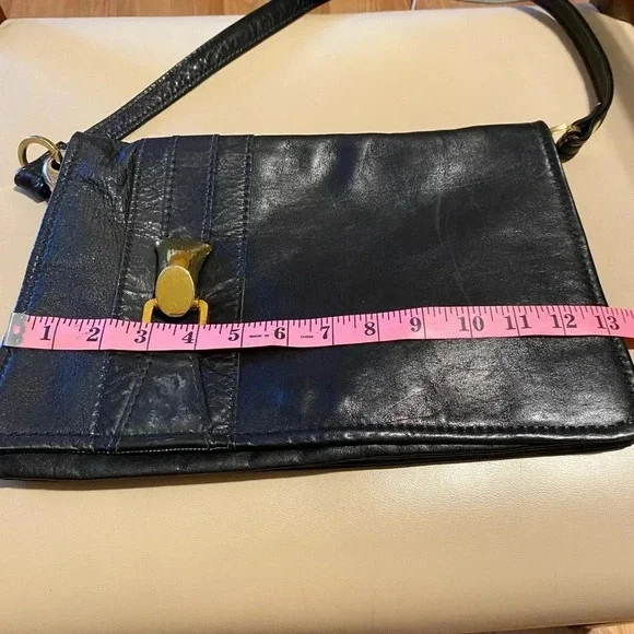 Vintage Genuine Leather Shoulder Bag Women - Great Condition - Very Elegant - Picture 13 of 16